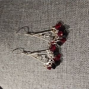 NWOT  Set of Silver tone earrings, necklace set 2pc